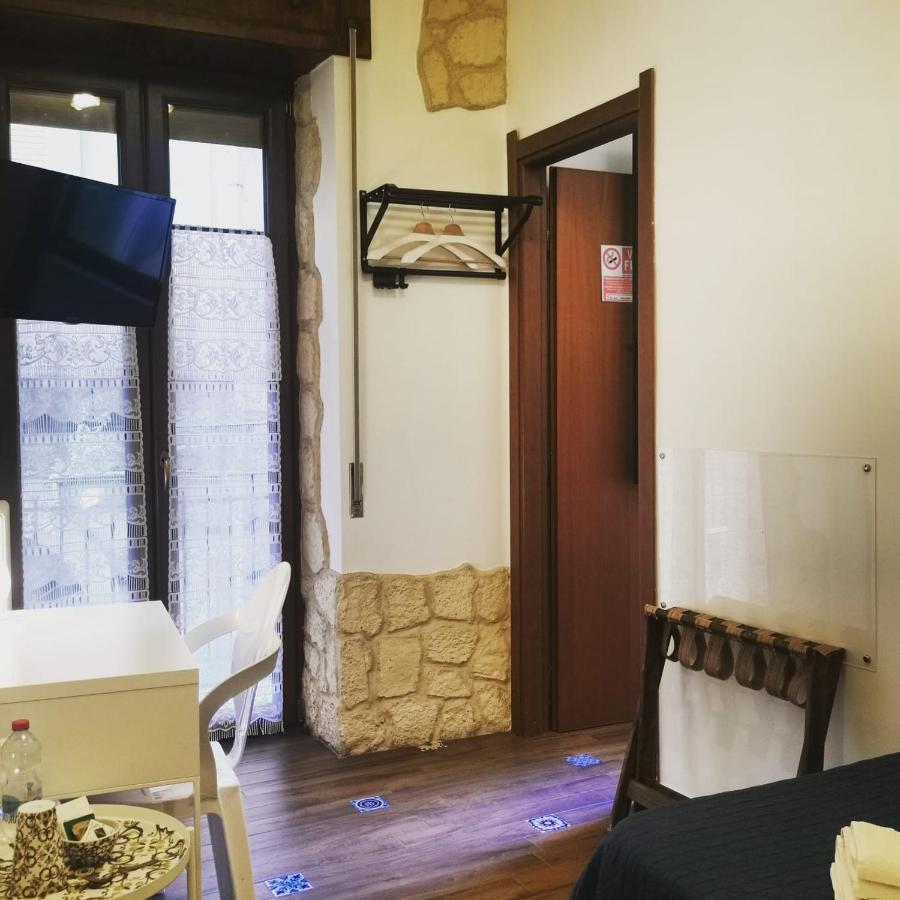 Del Centro Bed and Breakfast Έννα Εξωτερικό φωτογραφία