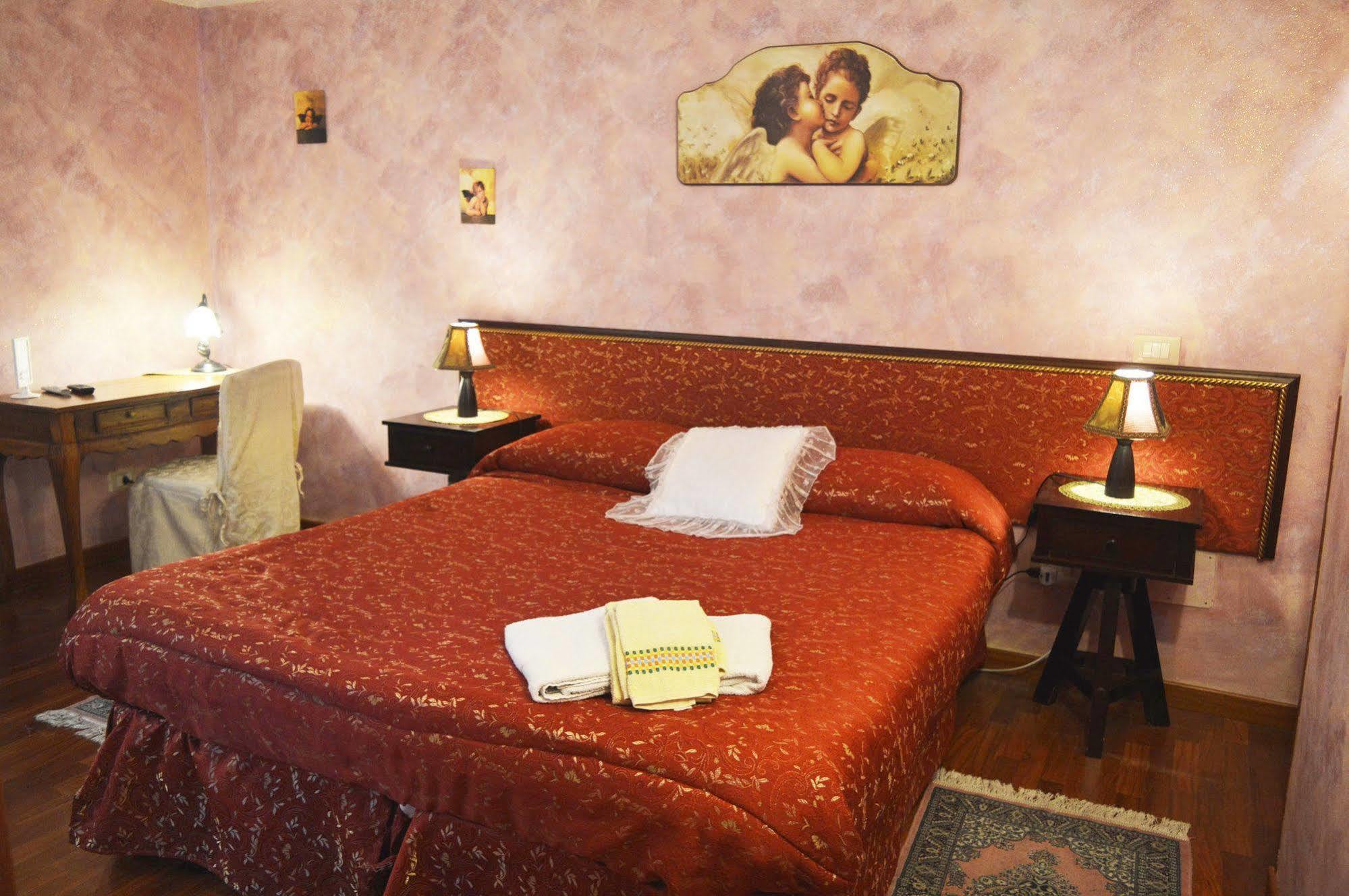 Del Centro Bed and Breakfast Έννα Εξωτερικό φωτογραφία