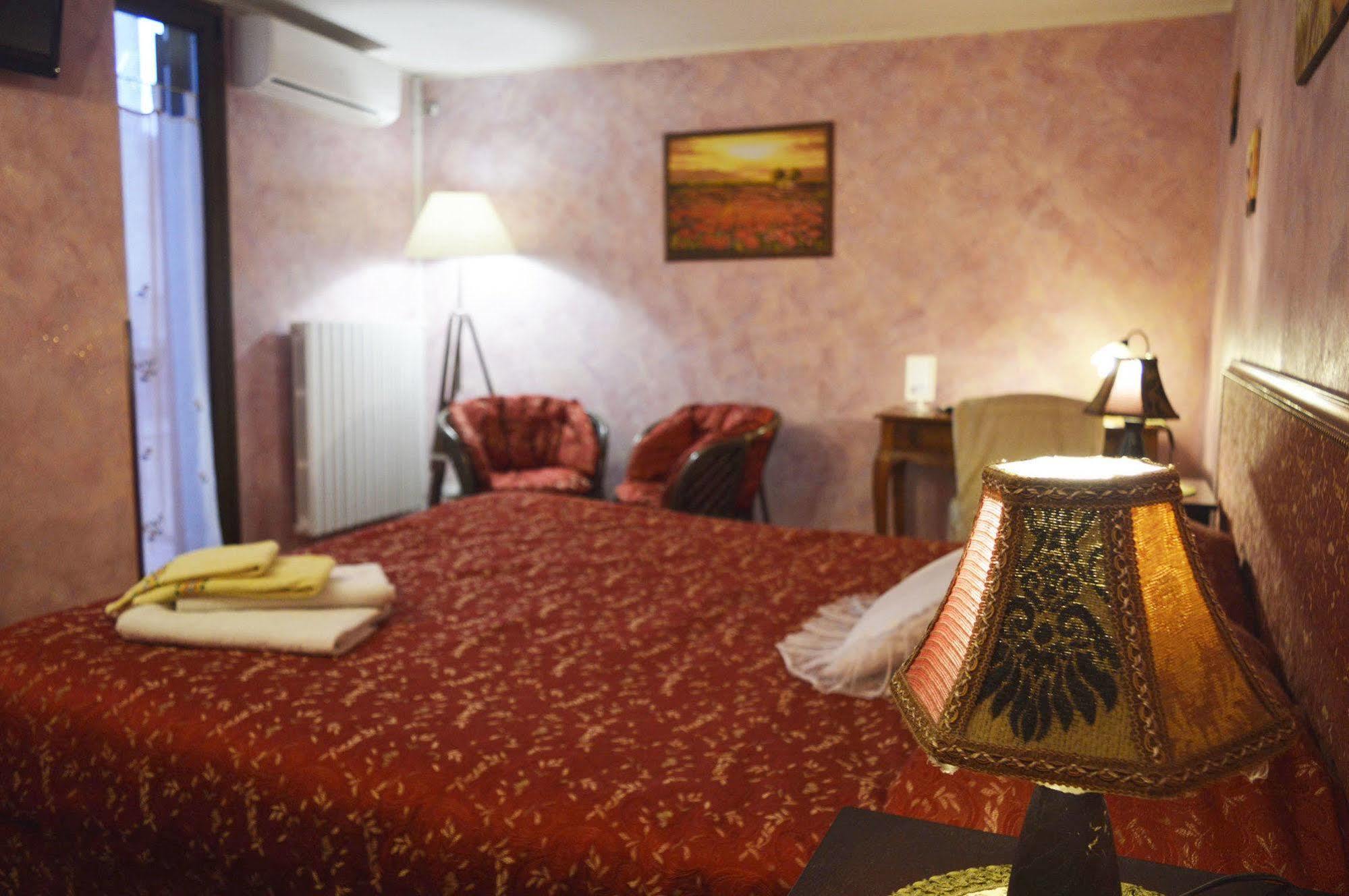 Del Centro Bed and Breakfast Έννα Εξωτερικό φωτογραφία