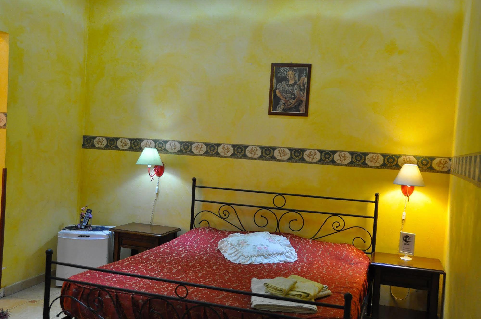 Del Centro Bed and Breakfast Έννα Εξωτερικό φωτογραφία