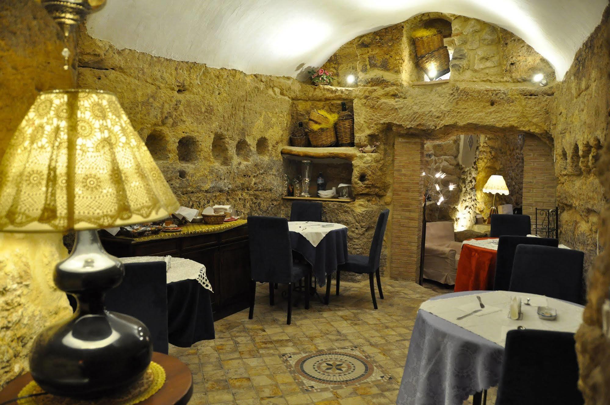 Del Centro Bed and Breakfast Έννα Εξωτερικό φωτογραφία